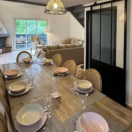 Pet Friendly In Holiday home Goudargues