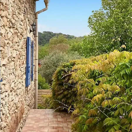3 Bedroom Amazing Home In Goudargues